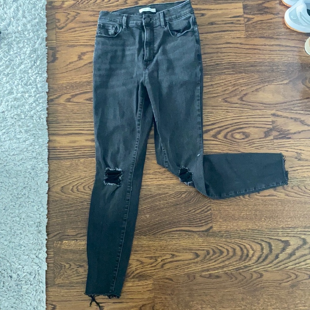 Super cute black Pacsun ripped jeans!
